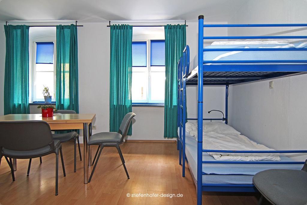 Brook Lane Hostel Regensburg Ngoại thất bức ảnh